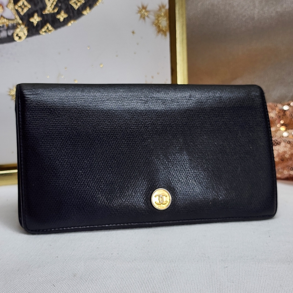 Authentic Chanel Bifold Caviar Calfskin Leather Wallet with Dust Bag - Picture 5 of 17